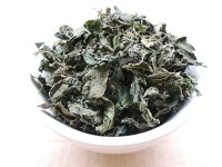 Крапива, листья c соцветиями